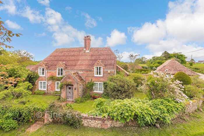 6 Bedroom Detached House For Sale In Richdore Road, Waltham, Kent, CT4