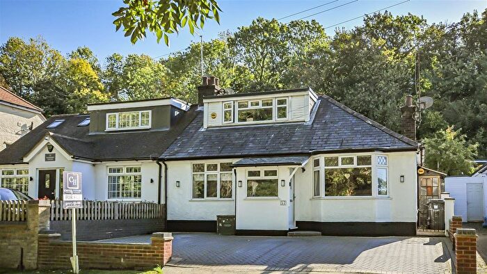 3 Bedroom Semi Detached House For Sale In Old Watford Road, Bricket Wood, St. Albans, AL2