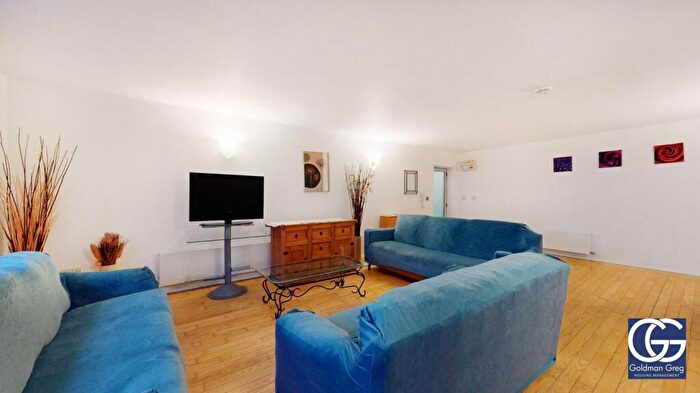 2 Bedroom Apartment To Rent In Albert Road, London, E16