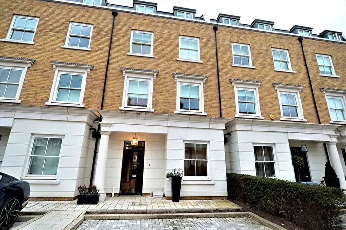5 Bedroom Town House For Sale In Egerton Drive, Isleworth, TW7