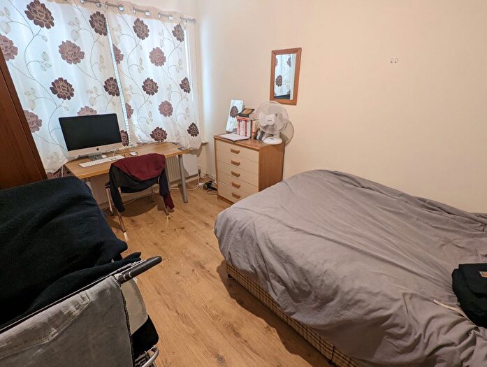 6 Bedroom Terraced House To Rent In Pitcroft Avenue, Reading, RG6