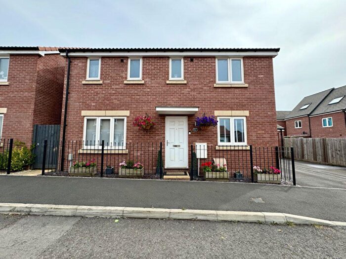 3 Bedroom Detached House For Sale In Grebe Road, Yeovil, Somerset, BA22