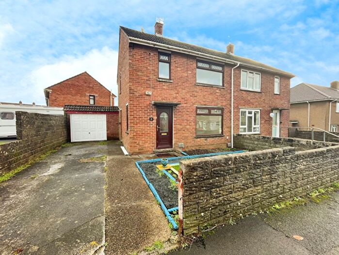 2 Bedroom Semi Detached House For Sale In Coed Helyg, Bridgend, CF31