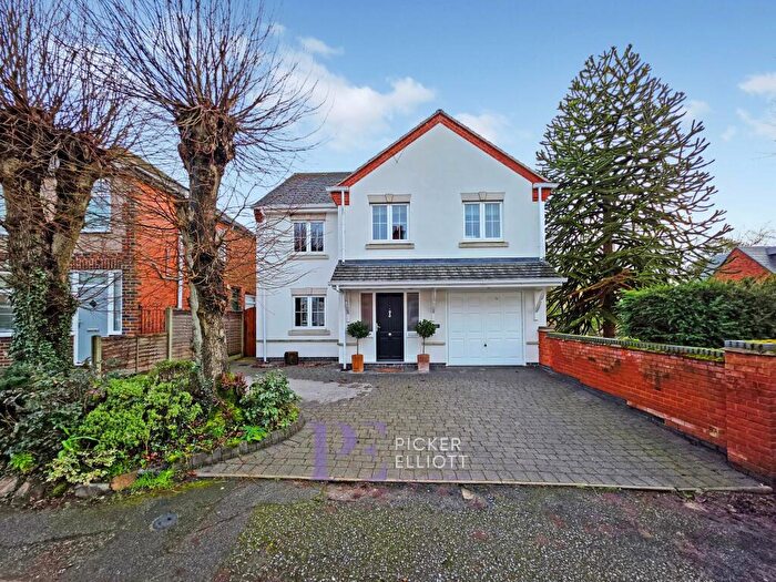 4 Bedroom Detached House For Sale In Victoria Road, Burbage, LE10