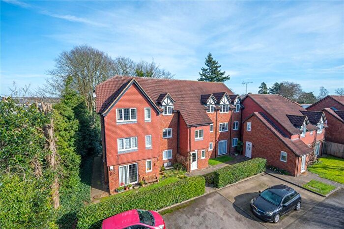 2 Bedroom Apartment For Sale In Havercroft Close, St. Albans, AL3