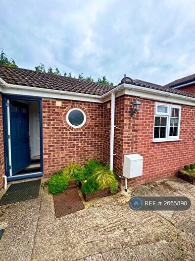 1 Bedroom Flat To Rent In Askew Drive, Spencers Wood, Reading, RG7