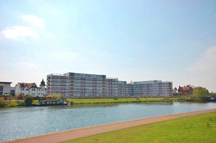 2 Bedroom Apartment To Rent In Princeton House, Wilford Lane, West Bridgford, Nottingham, NG2