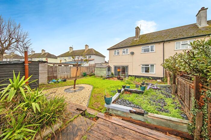 3 Bedroom Semi Detached House For Sale In Garden Field, Felixstowe, IP11