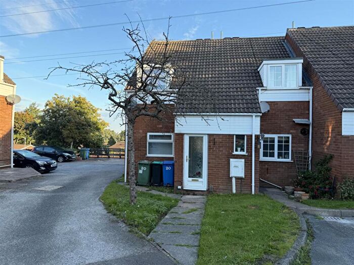 2 Bedroom End Of Terrace House To Rent In Aspen Court, Forest Town, Mansfield, NG19