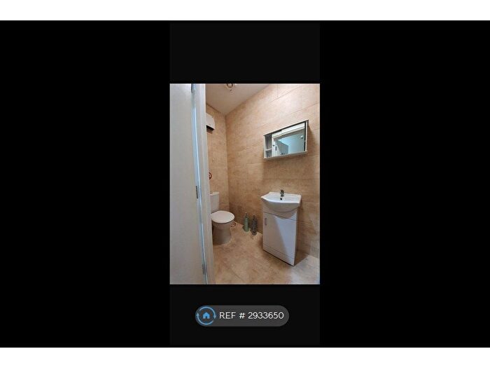 Studio To Rent In East India Dock Road, Poplar, E14