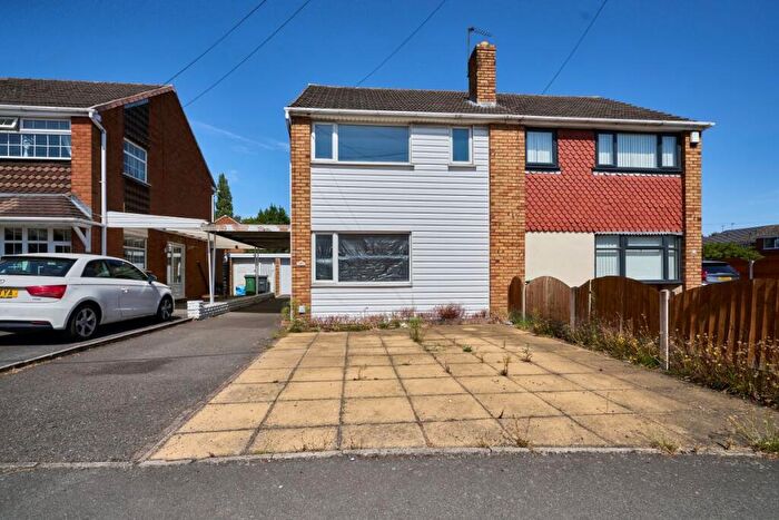 3 Bedroom Semi Detached House For Sale In Field Road, Tipton, DY4