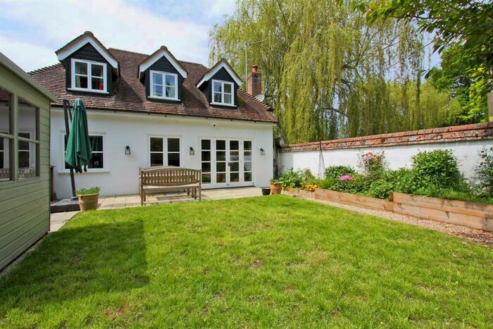 4 Bedroom House For Sale In Abbotts Ann, Andover, SP11