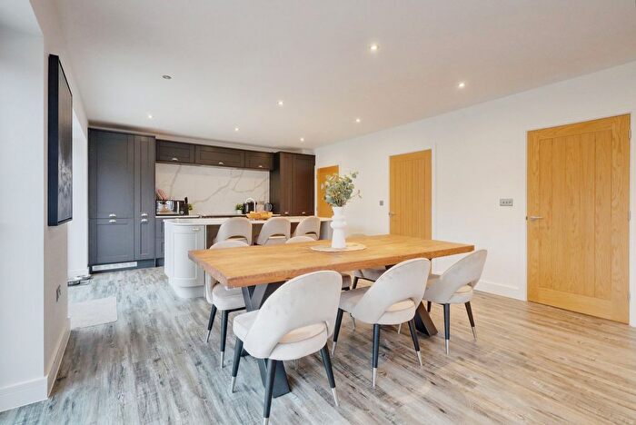 4 Bedroom Detached House For Sale In Great Burches Road, Benfleet, SS7