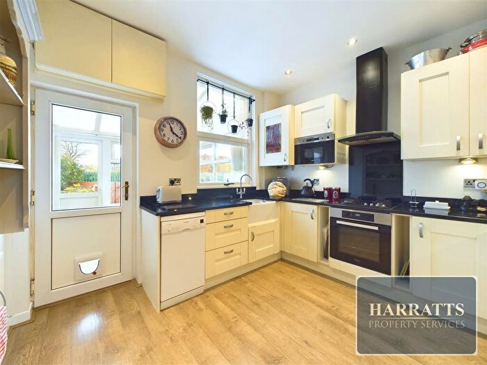 3 Bedroom End Of Terrace House For Sale In Hulme Street, Stockport, SK1
