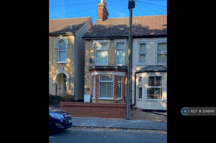 2 Bedroom Semi-Detached House To Rent In Nacton Road, Ipswich, IP3
