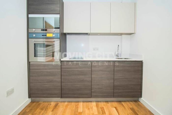 1 Bedroom Flat To Rent In Scimitar House, Eastern Road, Romford, RM1