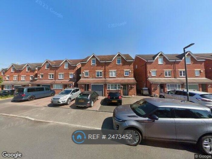 2 Bedroom Flat To Rent In St. Matthews Close, Renishaw, Sheffield, S21