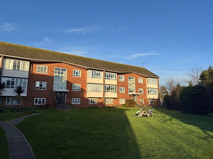 2 Bedroom Flat To Rent In Turrett House, Felpham, PO22