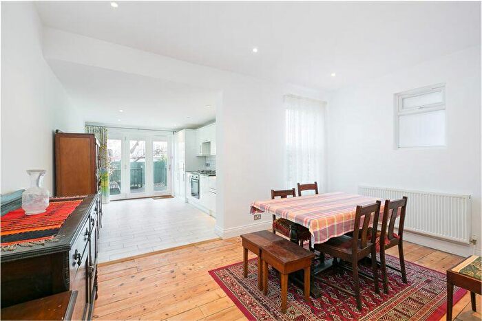 4 Bedroom Detached House For Sale In Addiscombe Court Road, East Croydon, CR0