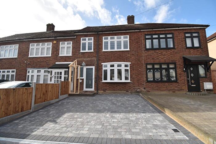 3 Bedroom Terraced House To Rent In Benets Road, Hornchurch, RM11
