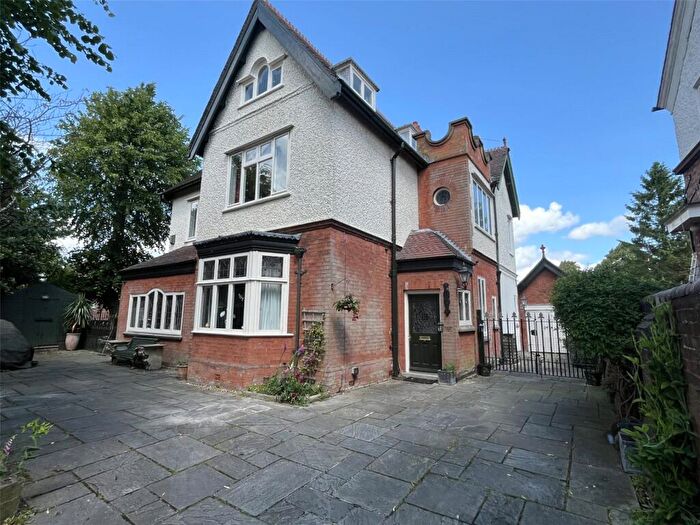 5 Bedroom Detached House For Sale In Wharncliffe Road, Ilkeston, Derbyshire, DE7