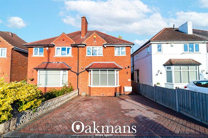 3 Bedroom Semi-Detached House For Sale In The Grove, Northfield, Birmingham, West Midlands, B31