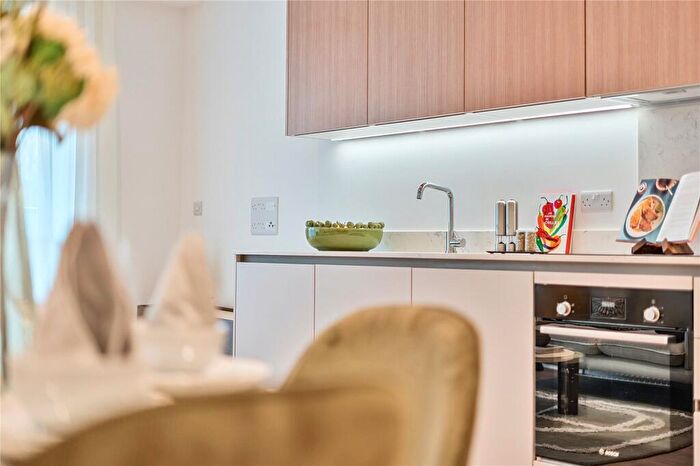 1 Bedroom Apartment For Sale In Burnhill Road, Beckenham, BR3