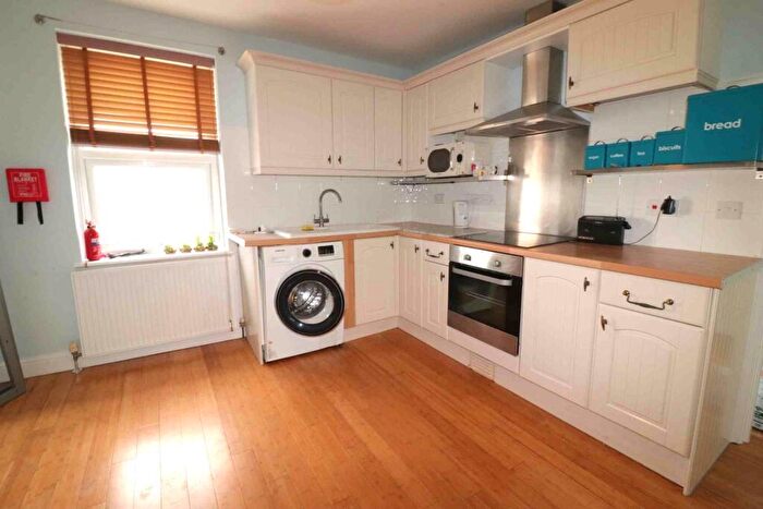 1 Bedroom Flat To Rent In Beckeham High Street, Kent, BR3