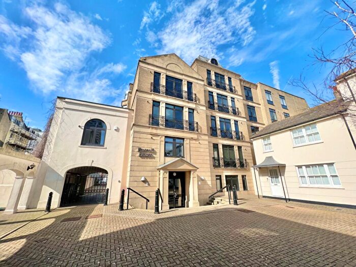 1 Bedroom Apartment To Rent In Russell House, Russell Mews, Brighton, BN1