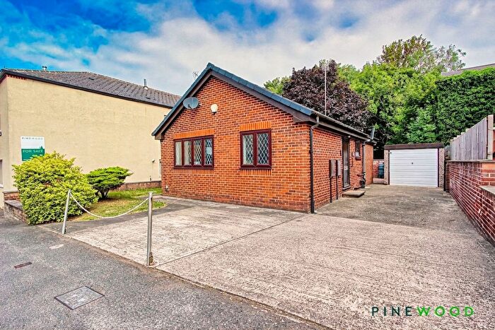 2 Bedroom Detached Bungalow For Sale In Holmgate Road, Clay Cross, S45