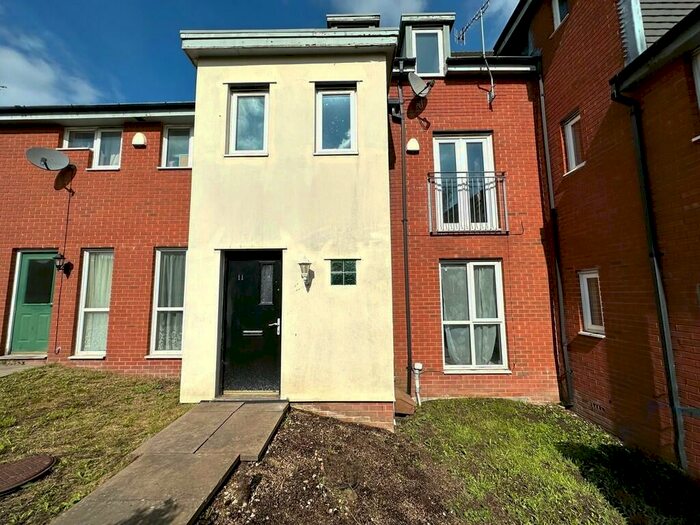4 Bedroom Terraced House To Rent In Adderley Rise, Burslem, ST6
