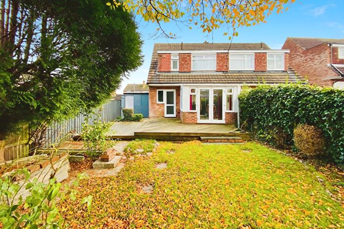 3 Bedroom Semi-Detached House For Sale In Bignal Drive, Leicester, LE3