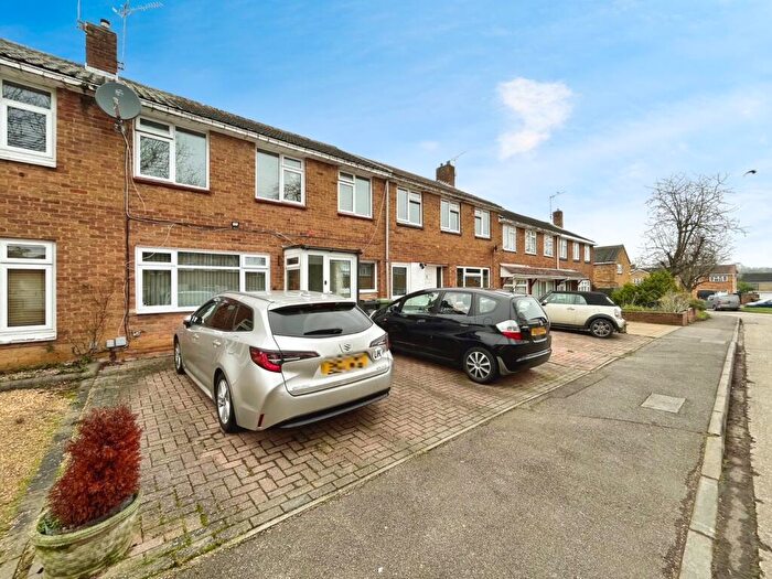 3 Bedroom House To Rent In Kingswood, Basildon, SS16