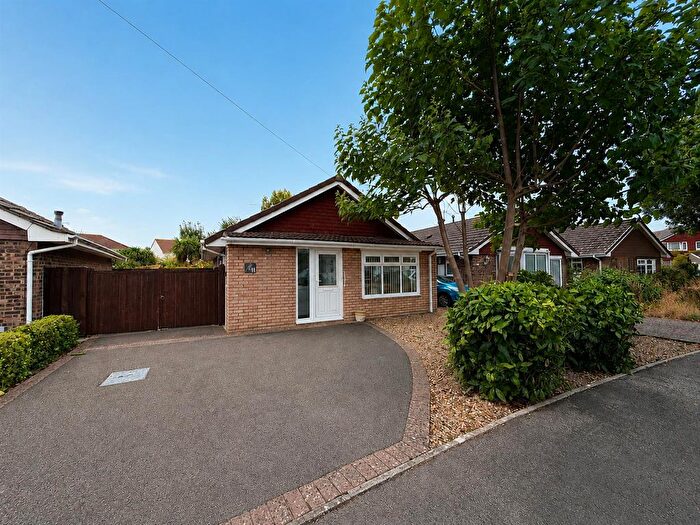 2 Bedroom Detached Bungalow For Sale In Falcon Close, Portishead, BS20