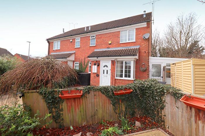 1 Bedroom Cluster House For Sale In Kelling Close, Warden Hills, Luton, Bedfordshire, LU2