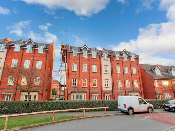 2 Bedroom Flat To Rent In Rylands Drive, Warrington, Cheshire, WA2