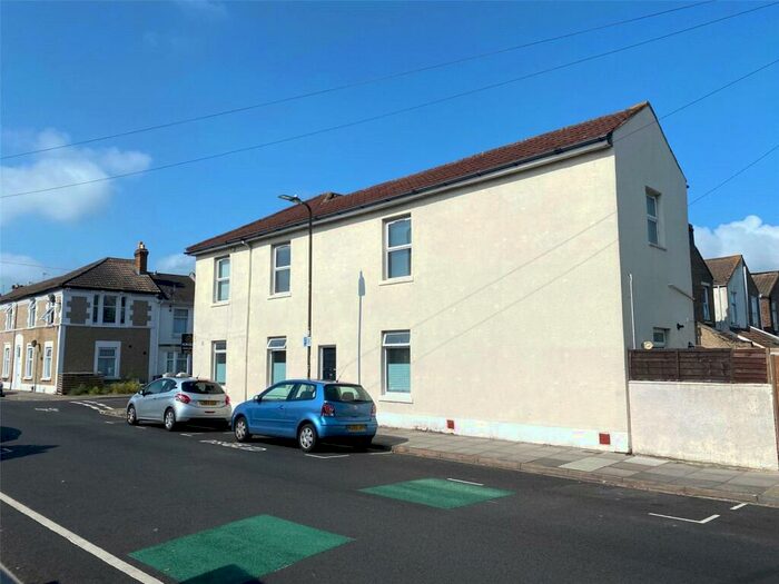 2 Bedroom Flat To Rent In Edmund Road, Southsea, Hampshire, PO4