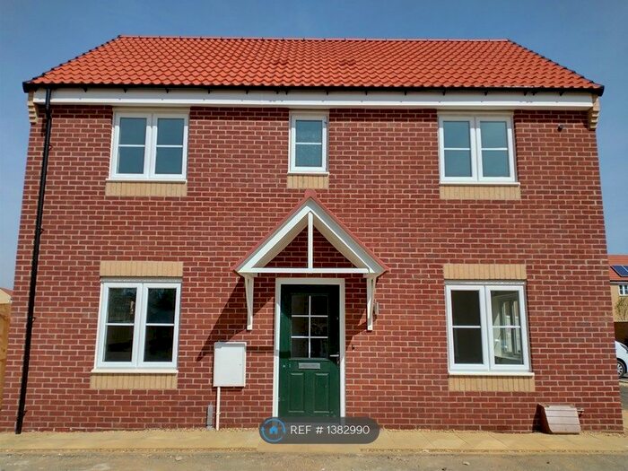 3 Bedroom End Of Terrace House To Rent In Tollesbury Avenue, Oakham, LE15