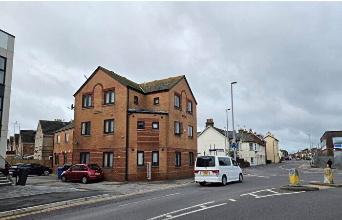 Studio To Rent In New Quay Road, Poole, BH15