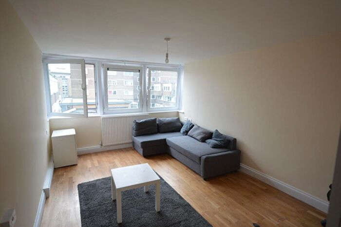 1 Bedroom Flat To Rent In Flat, Bramall Court, Georges Road, London, N7