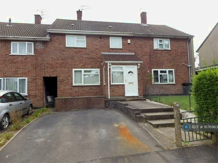 3 Bedroom Terraced House To Rent In Sturminster Road, Bristol, BS14