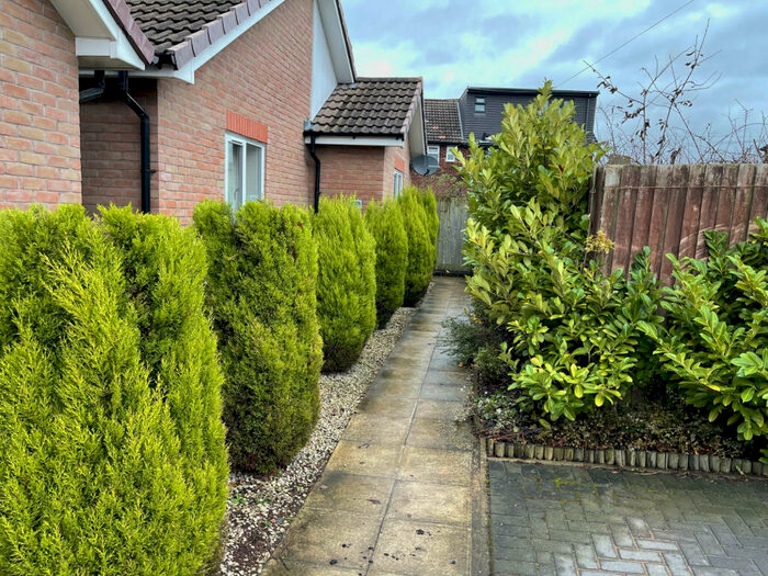 2 Bedroom Bungalow To Rent In Highfield Road, Tipton, West Midlands, DY4