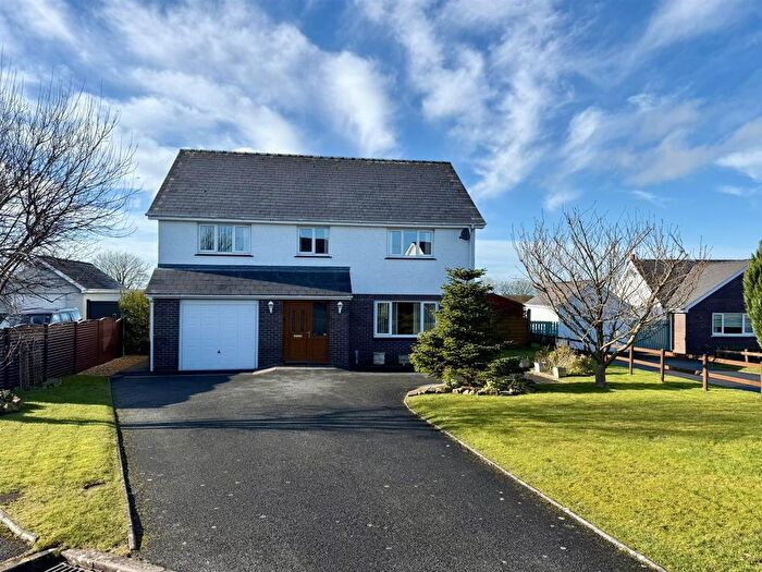 4 Bedroom Detached House For Sale In Bryn Hyfryd, Pennant, Llanon, SY23