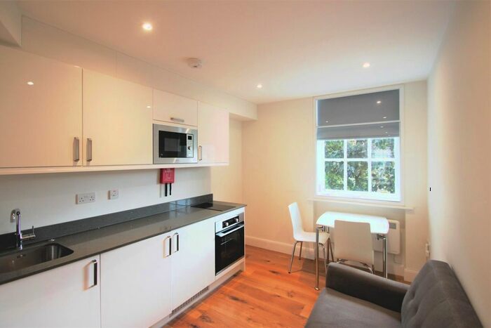 Studio To Rent In Drakes Courtyard, Kilburn, NW6