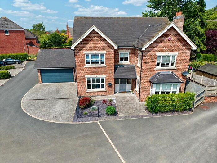 5 Bedroom Detached House For Sale In The Croft, Duffield, DE56