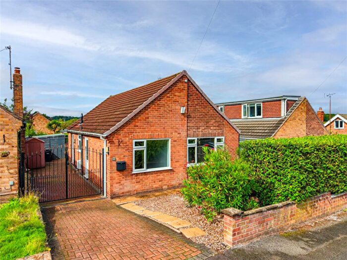 2 Bedroom Bungalow For Sale In Winster Avenue, Ravenshead, Nottingham, Nottinghamshire, NG15