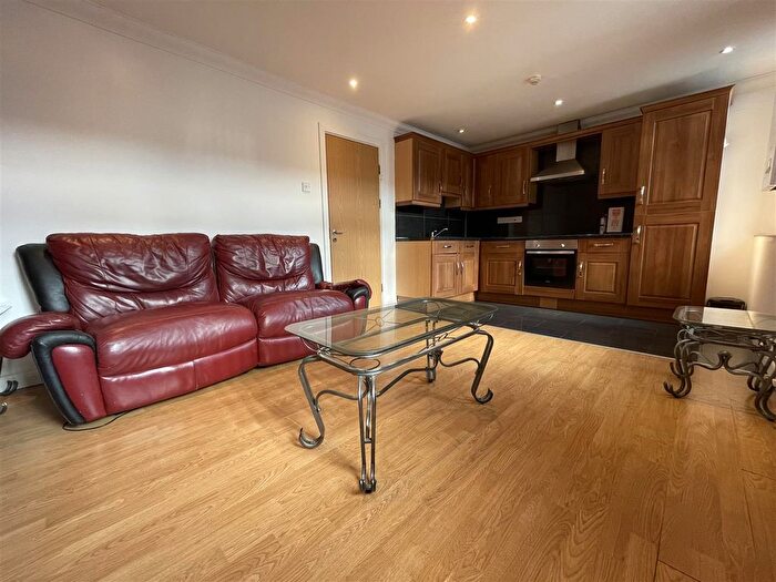 1 Bedroom Flat To Rent In Gordon Road, Cardiff, CF24