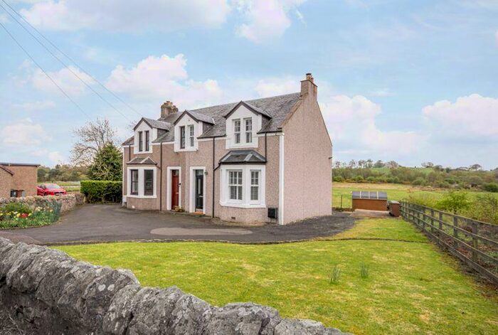 2 Bedroom Semi-Detached House For Sale In Carnock Road, Dunfermline, KY12