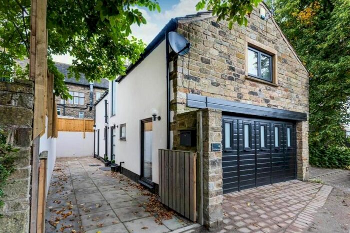 3 Bedroom Detached House To Rent In The Coach House, Back Green, Outlane, Huddersfield, HD3
