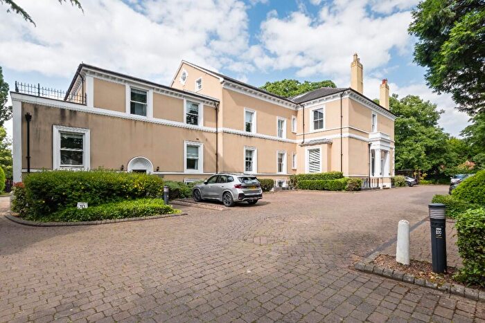 2 Bedroom Apartment To Rent In Northumberland Road, Leamington Spa, Warwickshire, CV32